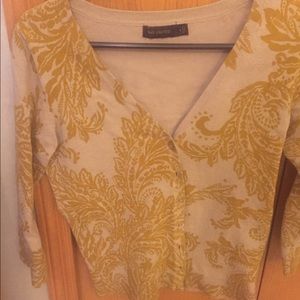 Sweater cardigan sweater